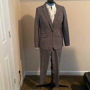 Banana Republic Women’s Suit